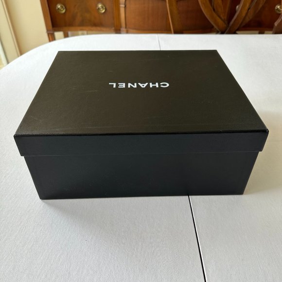 Chanel Shoe Box (Empty) - Picture 5 of 8